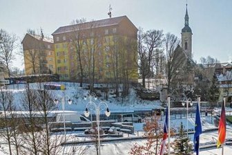 Abgesagter Europatag: Erzgebirger sind empört - Blick auf die Gemeinsame Mitte in Bärenstein/Vejprty. Dort sollte am 13. Mai der Europatag gefeiert werden - in Regie der Europäischen Kommission sowie des Europäischen Parlaments.