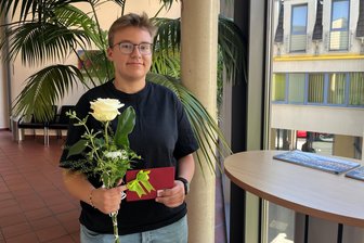 Abi in Reichenbach mit Traumnote 1,0: „Am Ende war es gar nicht so schlimm“ - Jette Müller aus dem Neumarker Ortsteil Schönbach hat ihr Abitur am Goethe-Gymnasium Reichenbach mit der Traumnote von 1,0 abgeschlossen. Nun geht der Blick in die Zukunft.