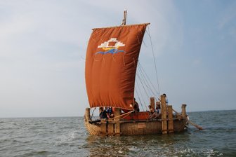 Abora-Projekt ankert im Chemnitzer Schloßteich - Die Dilmun S wird am Sonntag und Montag auf dem Schloßteich segeln.