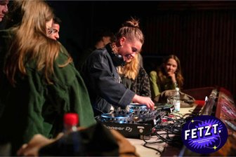 About last night: Was nachts in der Kulturhauptstadt Chemnitz passiert - Im Vorfeld des Betonblühen-Festivals gab es einen DJ-Workshop - perfekt für Chemnitzer Nächte.