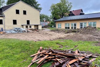 Abriss der „Burggeister“: Frauenstein baut für die Zukunft - Der alte „Burggeister“-Kindergarten in Frauenstein ist abrissreif. Ende Juli soll bereits der Rohbau für den neuen entstehen.