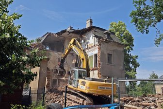 Abriss der Ulrich-Villa: Unterschriften an Glauchauer OB übergeben - Die Ulrich-Villa in Glauchau ist abgerissen worden.