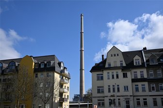 Abriss des Schornsteins in Altchemnitz: So wird das zweithöchste Bauwerk von Chemnitz verschwinden - Noch ragt der Schornstein aus Altchemnitz in den Himmel. Er ist das zweithöchste Bauwerk der Stadt.