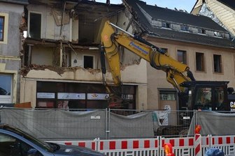 Abriss vor dem Straßenbau -