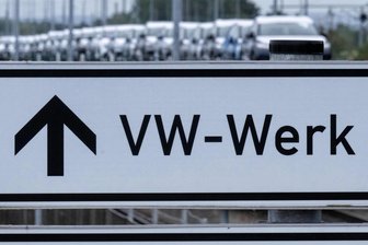 Absatzkrise bei Elektroautos: Neues Schichtsystem für Volkswagen Sachsen vereinbart - Für das Fahrzeugwerk Zwickau von VW Sachsen gibt es eine Einigung über die künftigen Abläufe der Autoproduktion.