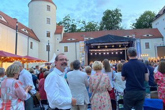 Abschied mit Herz und Humor: Wolfram Flemming verlässt das Mittelsächsische Theater in Freiberg - Der technische Direktor des Freiberger Theaters, Wolfram Flemming, geht in den Ruhestand.