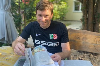 Abschiedsspiel eines Dauerbrenners: „Ich weiß wirklich nicht, wie viele kommen“ - Ein Aktenordner voller Anekdoten: Alle Presseberichte über Torsten Jandt beim Fußball oder beim Feriencamp hat die Familie fein säuberlich dokumentiert. Einige Geschichten werden am Freitagabend beim Treffen mit alten Weggefährten sicherlich aufgefrischt.