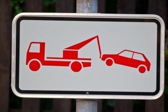 Abschlepper wird abgeschleppt: Bergung eines Lkw misslingt - Bei dem hier abgebildeten Größenverhältnis ist das Abschleppen Routine
