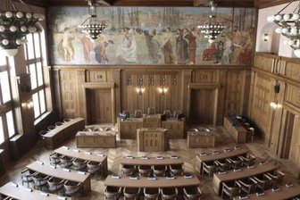 Abstimmung über mehr Geld für Stadträte -