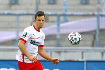 Abwehrspieler verlässt FSV Zwickau - Bastian Strietzel (rechts) verlässt den FSV nach nur einer Saison. 
