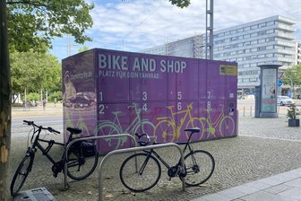 Acht Monate Fahrradboxen: Was die Chemnitzer sagen, was die Stadt sagt und was ein Test der „Freien Presse“ sagt - Wo während der Coronazeit ein Test-Container stand, steht heute eine von drei Fahrradboxen.