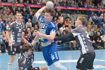 Achter Sieg in Folge: Drittliga-Handballer aus dem Erzgebirge sind auch in Brandenburg nicht zu stoppen - Mit sechs Toren war Paul Bones in Oranienburg der drittbeste Auer Werfer.
