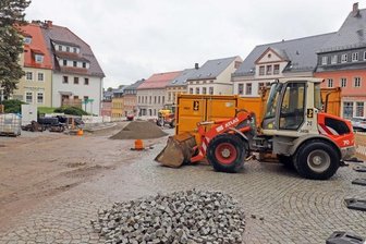 Achtung, Baustellen in Mittelsachsen! - Der Altmarkt in Oederan ist voraussichtlich noch bis 15. Juli wegen Fahrbahnerneuerungsarbeiten gesperrt. 