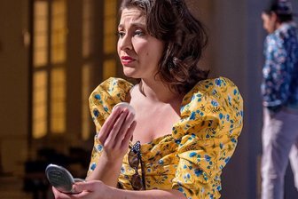 Adam und Eva und der Ärger unterm Apfelbaum - Marie Hänsel (Bastienne), Thomas Kiechle (Bastien).