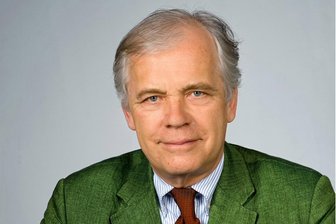 Adel verpflichtet: Auch mit 70 hat der Prinz von Schönburg-Hartenstein noch Ideen - Alfred Prinz von Schönburg-Hartenstein feiert am Samstag seinen 70. Geburtstag.