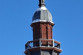 Adorf: Sanierung von Rathausturm wird knifflig - Der Adorfer Rathausturm wird dieses Jahr zur Baustelle.