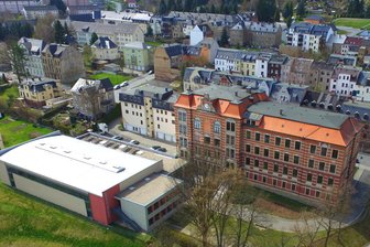 Adorf: Sondersitzung zu Schulplänen im oberen Vogtland - Die Oberschule Adorf. Es gibt die Idee für den Oberschulneubau eines freien Trägers - und eine Anfrage an Adorf.