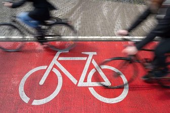 Adorfer Mockelbahn-Radweg soll deutlich teurer werden - Symbolbild.