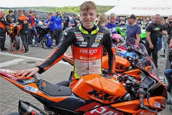Adorfer Motorrad-Talent Dustin Schneider feiert Sieg beim IDM-Auftakt auf dem Sachsenring - Dustin Schneider, Rennfahrer aus Adorf.