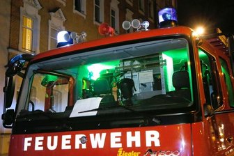 Adventskerzen lösen Wohnungsbrand aus -