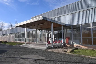 Ärger um neue Zwickauer Ballsporthalle: Ausschuss fordert von Stadt Rechenschaft - Die Sporthalle Neuplanitz hat ausgedient und wird durch eine neue Halle ersetzt.