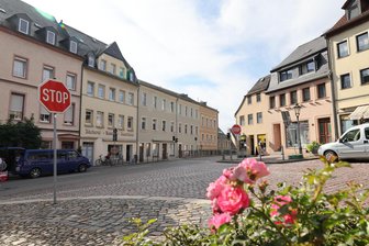 Ärger um Umsonst-Laden in Waldenburg: Innenstadthändler bekommen Rückendeckung von der IHK - Direkt am Markt in Waldenburg wird am 31. Oktober ein Umsonst-Laden eröffnet.