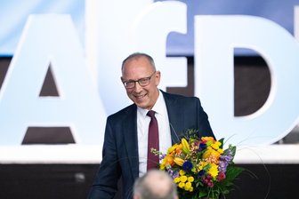 AfD bestätigt Urban als Parteichef in Sachsen - was macht Chrupalla 2029? - Sachsens wiedergewählter AfD-Chef Jörg Urban.