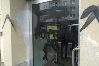 AfD-Büro in Chemnitz beschmiert: Landtagsabgeordneter am Galgen -
