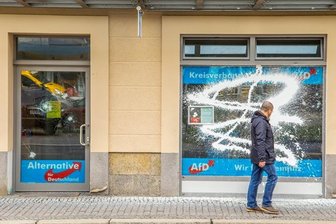 AfD-Büro mit Farbe beschmiert - Zeugen gesucht -