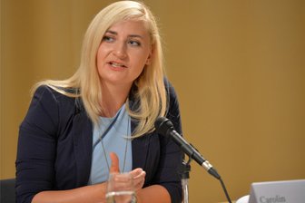 AfD-Bundestagsabgeordnete berichtet in Mulda über ihre Arbeit - Die Bundestagsabgeordnete Carolin Bachmann (AfD), hier beim Wahlforum in Freiberg 2021.