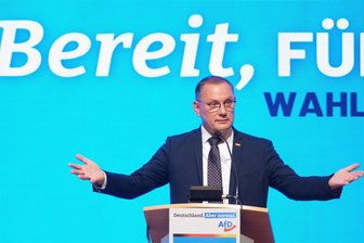 AfD-Chef Chrupalla in der Krah-Krise: „Melonisierung wird es mit uns nicht geben“ - AfD-Bundeschef Tino Chrupalla beim Auftakt des Landesparteitages am Freitag in Glauchau.