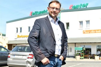 AfD-Kandidat Weigand lässt die Wahl zwischen Landtag und Bürgermeisteramt offen - Rolf Weigand ist für die Landtagswahl nominiert, würde aber auch zur Bürgermeisterwahl in Großschirma antreten, wenn er die Unterstützerunterschriften erhält.