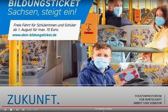 AfD kritisiert Bildungsticket-Kampagne - Das Motiv der Kampagne zum Bildungsticket, hier aus einem Youtube-Video zum Thema. Im Hintergrund Minister Martin Dulig.