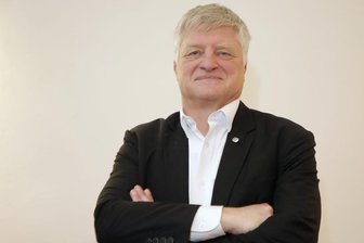 AfD-Politiker Oehme: Russische Finanzierung der Krim-Reise war ein Fehler - Der AfD-Bundestagsabgeordnete Ulrich Oehme bereut, sich die Reise als Wahlbeobachter auf die von Russland annektierte Krim vom russischen Parlament bezahlt haben zu lassen.