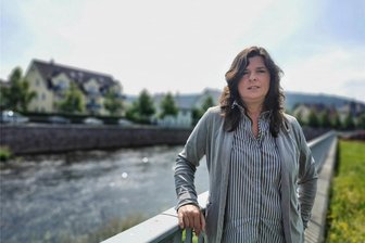 AfD tritt in Flöha mit 16 Kandidaten zur Stadtratswahl an - Romy Penz sitzt seit 2019 für die AfD im Sächsischen Landtag, ist Fraktionschefin im Stadtrat Flöha. Hier tritt sie zur Stadtratswahl als Spitzenkandidatin an.