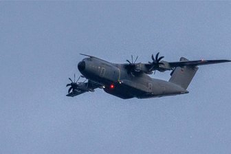 Airbus A-400 M der Bundeswehr über Westsachsen: Wo die Maschine am Donnerstag für Aufsehen gesorgt hat - Der Airbus A-400 M war am Donnerstagnachmittag mehrfach über Glauchau, Meerane und Waldenburg zu sehen.