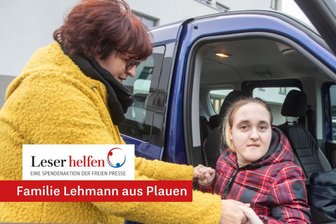 Aktion „Leser helfen“ im Vogtland: Emi aus Plauen und die Herausforderungen des Alltags - Andrea Lehmann hebt ihre 20-jährige Tochter Emi an manchen Tagen mehrmals auf den Beifahrersitz des Familienautos und wieder heraus. Eine Arbeit, die zunehmend schwerfällt.