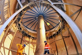 Aktion: Wasserversorger informiert Schüler in Mittweida, wohin das Abwasser verschwindet - Der Wasserturm in Mittweida kann am Tag der offenen Tür besichtigt werden.