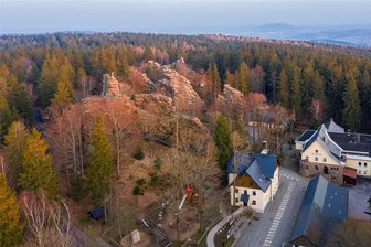 Aktiv und draußen das ganze Jahr: Neue 100-seitige Broschüre für Greifensteinregion - Die Greifenstein-Region ist ein lohnendes Wanderziel.