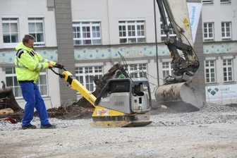 Aktuelle Straßenbaustellen in Limbach-Oberfrohna: Alle Sperrungen und Umleitungen - Vergangene Bauarbeiten im Bereich der Weststraße in Limbach-Oberfrohna. Hier wird es bald erneut zu Einschränkungen kommen.