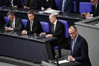 Aktuelle Studie: Etablierte Parteien verlieren die Mitte der Gesellschaft - Das Vertrauen in die etablierten deutschen Parteien schwindet zunehmend - so zumindest das Fazit einer neuen Studie der Bertelsmann-Stiftung.