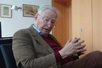 Alexander Gauland über Streit in der Chemnitzer AfD: „Dinge, die offensichtlich lang zurückgehen“ - Alexander Gauland (AfD) im Gespräch mit der "Freien Presse" in seinem Büro im Jakob-Kaiser-Haus des Bundestages.