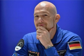 Alien Gerst? - Weiß er mehr? Astronaut Alexander Gerst.
