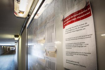 Alkoholverbot am Bahnhof Flöha: Gilt die Vorschrift trotz fehlender Hinweise? - Das Alkoholverbot gilt trotz fehlender Aushänge weiter. Die Hinweise werden erneuert.
