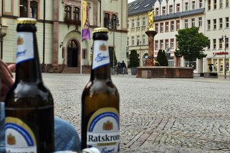 Alkoholverbot auf Mittweidaer Markt: SPD lässt nicht locker - Öffentlicher Alkoholkonsum zählt seit Jahren zum Alltagsbild auf dem Mittweidaer Markt.