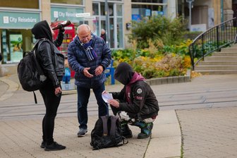Alkoholverbotszone in Plauen und die Nebenwirkungen: Jetzt äußert sich der OB - Stadtrat Bernd Stubenrauch sucht das Gespräch mit Jugendlichen, die sich an der Grenze der Alkoholverbotszone regelmäßig aufhalten.