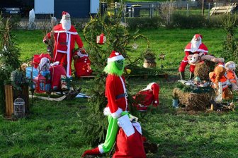 Alle Jahre wieder: In Rossau können sich die Weihnachtsmänner sehen lassen -