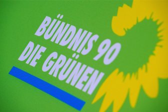 Allensbach-Umfrage zeigt große Ablehnung der Grünen - Die Grünen waren schon mal beliebter , als die neue Allensbach-Umfrage der Partei jetzt bescheinigt.