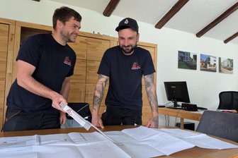 Alles neu macht der Mai: Vier gute Nachrichten aus Mittelsachsen - Felix (l.) und Philipp Flechsig sind die Zukunft der Firma in Brand-Erbisdorf.