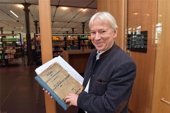 Als das Radiofieber die Chemnitzer erfasste - Die Akteure des Uni-Archivs um Stephan Luther laden mit den Amateurfunkern Chemnitz zu einem Informationsabend ein. Anlass : 100 Jahre Radio Club Chemnitz. Foto: Christof Heyden
